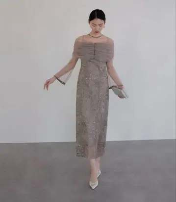 Leja 튤 오프숄더 꽃무늬 I라인 드레스 원피스