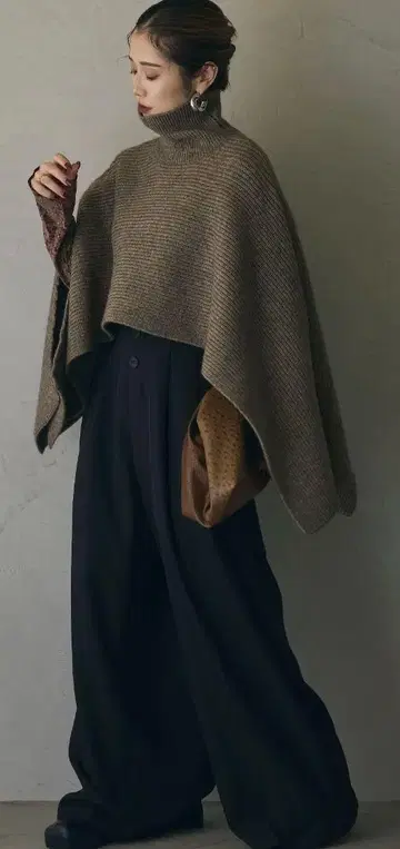 안드레아 프론트 버튼 와이드 팬츠 블랙