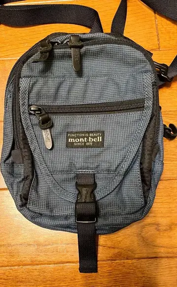 몽벨 숄더백 나일론 네이비