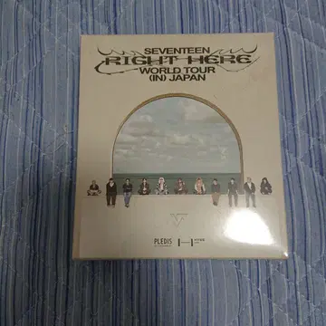 SEVENTEEN RIGHT HERE WORLD TOUR