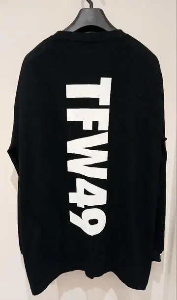 TFW49 LONG T-BACK PRINT 롱 티셔츠