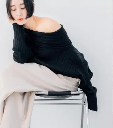OBLEKT x aluna/NagisaNagaya 멀티웨이 립 상의