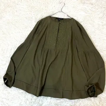 바나나리퍼블릭 바나리파 자수 블라우스 오버 사이즈 드레이프감 카키