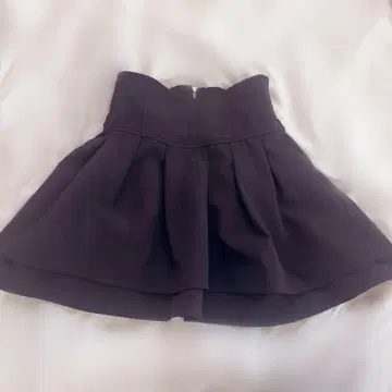 미셸 마카롱 슬림 레그 스커트 블랙 XXS