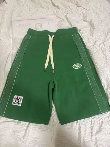 AAPE 그린 숏팬츠