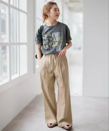 Spick & Span 코튼 레이온 드로스트 플레어 팬츠 36