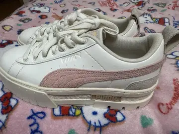 Puma 화이트 핑크 통굽 스니커즈 25.5cm