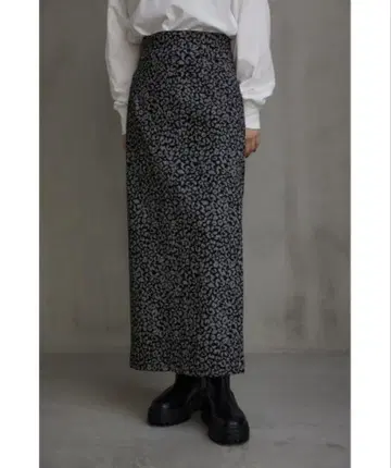레오파드 자카드 타이트 스커트