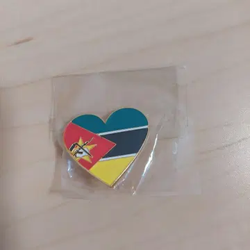 오사카 간사이 만박 모잠비크 핀 배지 하트
