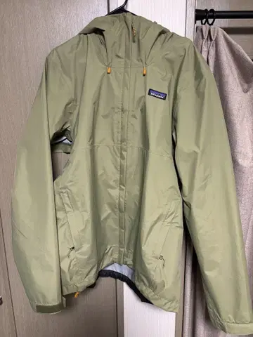 Patagonia 마운틴 후드티 올리브 그린