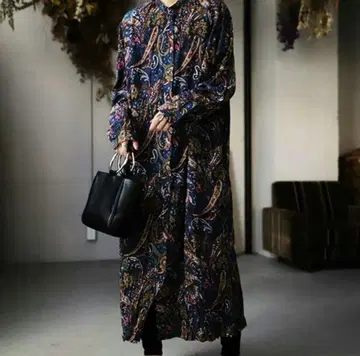 안티카 페이즐리 무늬 롱 셔츠 원피스