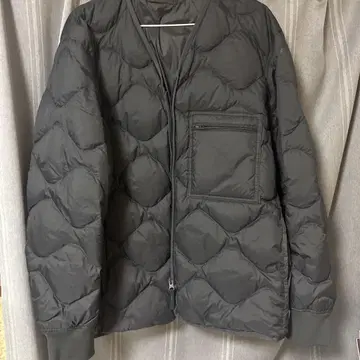 UNIQLO U 리사이클 다운 자켓 블랙 L 사이즈 미사용