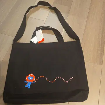 새상품 미야쿠미야쿠 x Paul Smith 토트백