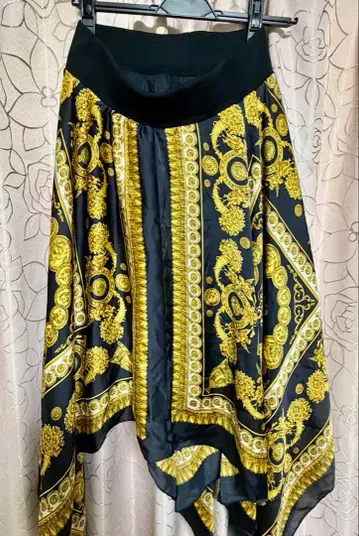 ellecy 블랙과 금 스카프 스커트