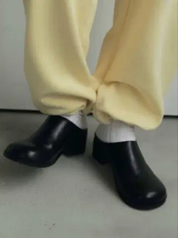 안누크 블랙 사보