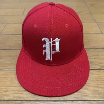 PHATRNK 레드 캡