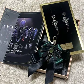 MAYLA 트위스테 디어 소므니아 이어 오브제, 참