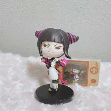 popmart 스트리트 파이터 6 쥴리