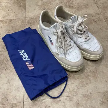 AUTRY 오토 리 스니커즈 44 화이트 MEDALIST LOW