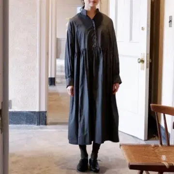 컨디션 최상 늑대와 올빼미 올빼미와 서 있는 나무들의 햇살 원피스 도트