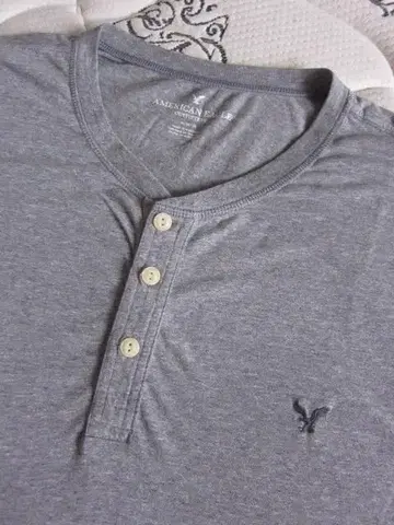 깔끔한 아메리칸 이글 브랜드 마크 자수 OUTFITTERS 티셔츠 남성용