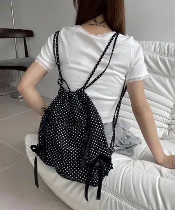 냅색 블랙 도트