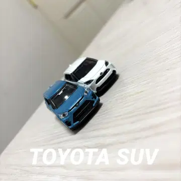 토미카 도요타의 컴팩트 SUV