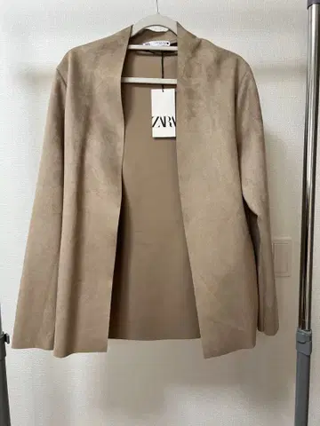 ZARA 스웨이드 자켓