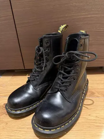 닥터마틴 8홀 Dr.Martens EU37 uk4 23cm