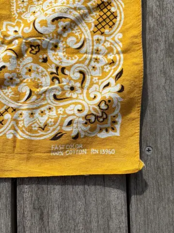 ~90's Vintage Bandana Mustard FASTCOLOR