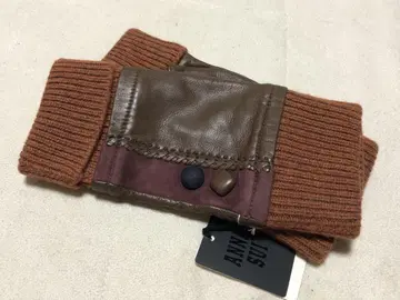 562 새상품 ANNA SUI 안나수이 양가죽 핑거리스 장갑