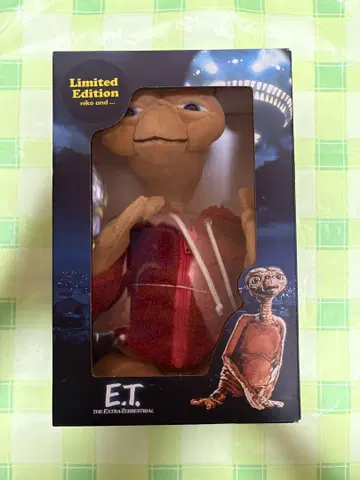 E.T. Niko and - Limited Edition 봉제 인형