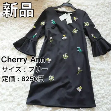 Cherry Ann 원피스 꽃무늬 블랙