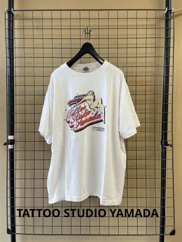 TATTOO STUDIO YAMADA DRIVE THRU 티셔츠 Tee