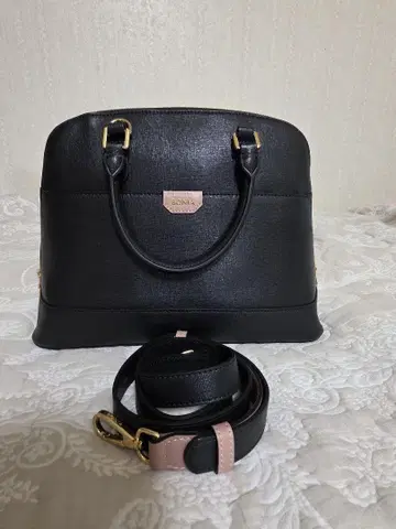블랙 소가죽 핸드백