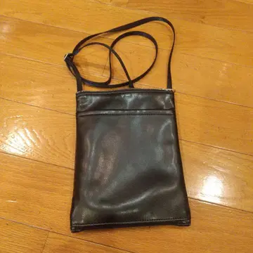 유나이티드 애로우즈 숄더백 사코슈