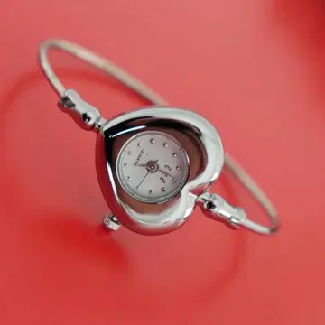 アクセサリー EEESPACE 2 HEART WATCH eee space 이스페이스 2 HEART WATCH 하트 시계 | 브랜드 중고