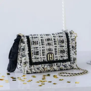 JILL BY JILLSTUART 트위드 플랩 백