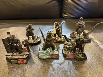 고질라 전집 피규어 세트 FINAL WARS