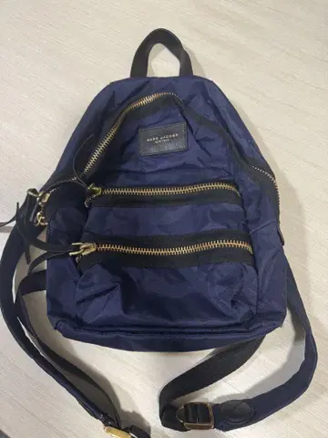 마크 제이콥스 네이비 백팩