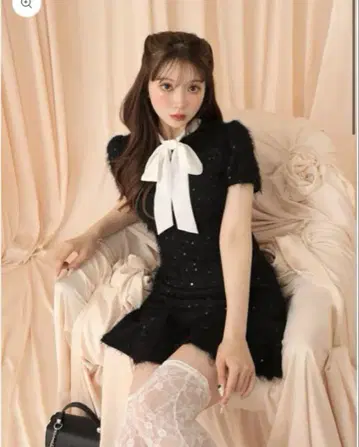 엠미에메 Feather sequin mini onepiece