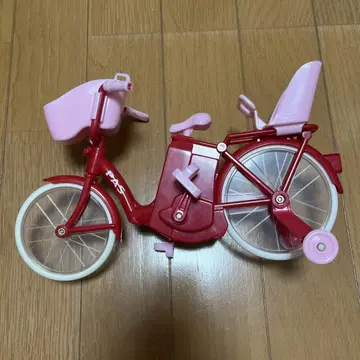 리카짱 빨간색과 핑크색 자전거