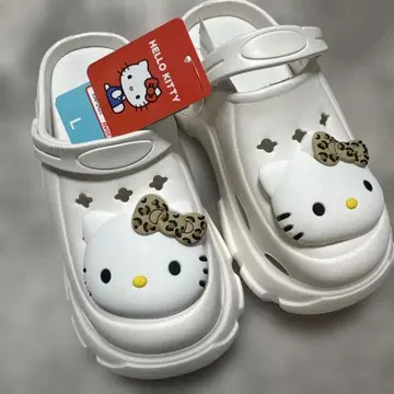 [ 새상품 ] HELLO KITTY 키티 EVA 샌들 L