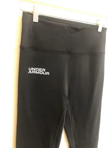 새상품 정가 9000엔 UNDER ARMOUR 블랙 레깅스 L 사이즈