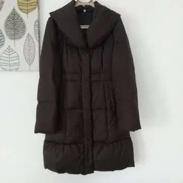 DHC 디치씨 다운 코트 블랙 무릎 기장 심플한 디자인