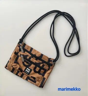 marimekko 스마트 트래블 백 사코슈