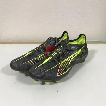 새상품 택 포함 푸마 여성용 축구 스파이크