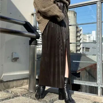 IRENE 롱 스커트 플리츠 아이레네 스커트 인조 가죽