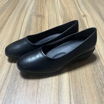 NURSE 후지 밴딩 간호사 펌프스
