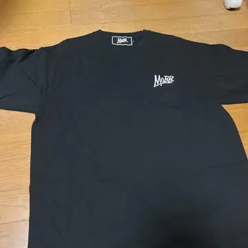 MOBB 블랙 로고 긴팔 티셔츠